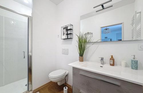 Coudes Apartment | Les chambres de Coudes N3 ,clim, proche A75