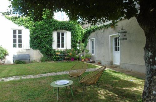 Marigne-Laille Bed & Breakfast | Les chambres de l'atelier