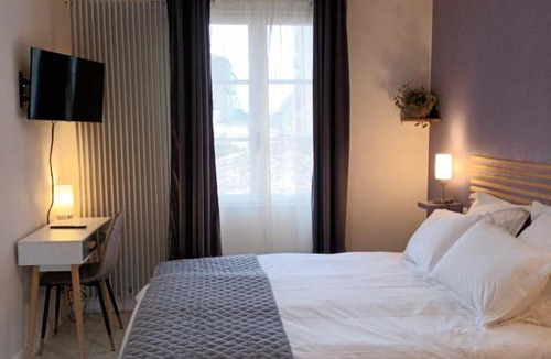 Argenton-les-Vallees House | Les chambres de la Vallée