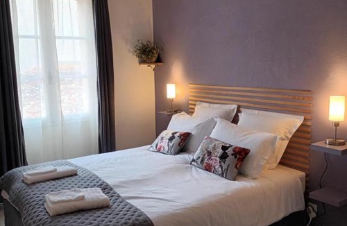 Argenton-les-Vallees House | Les chambres de la Vallée