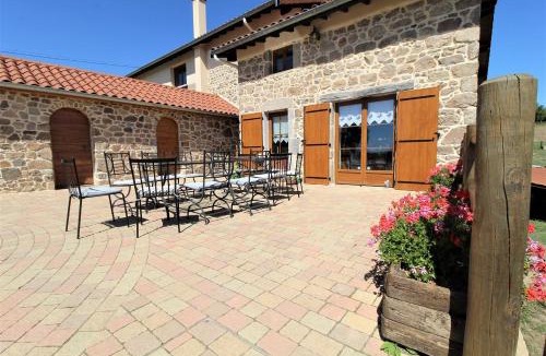 Longessaigne House | LES CHAMBRES DE L'OUEST