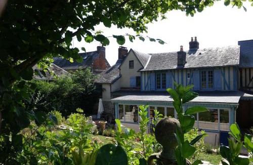 Le Bec-Hellouin House | les chambres de la tour