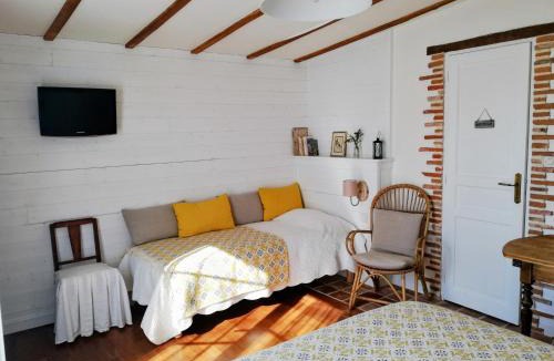 Montmorillon Bed & Breakfast | Les Chambres De La Loge