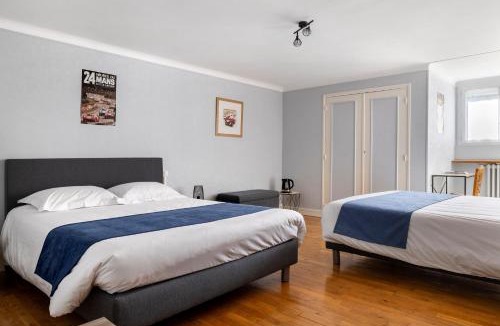 Laigne-en-Belin Bed & Breakfast | Les Chambres Du Circuit