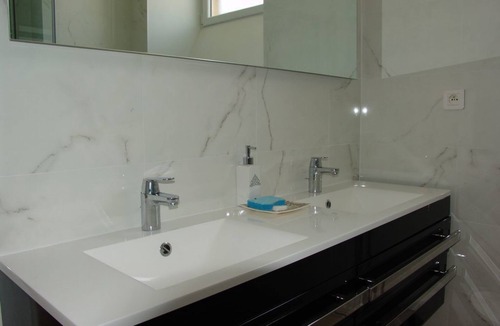 Langres Bed & Breakfast | Les Chambres du Chapitre