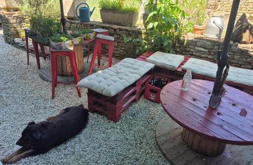 Saint-Amant-de-Bonnieure House | Les chambres du Nid charentais