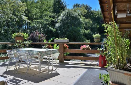 Chein-Dessus Apartment | Les Chambres Du Ruisseau