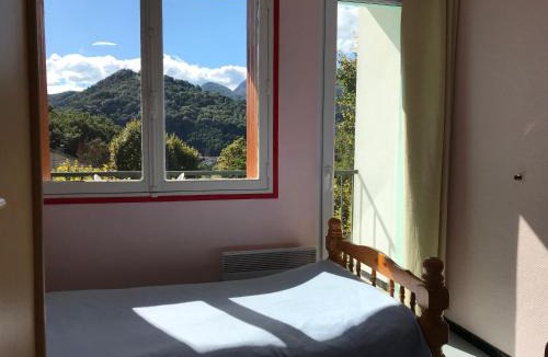 Saint-Girons Hotel | Les chambres et studios Camping Parc de Paletès