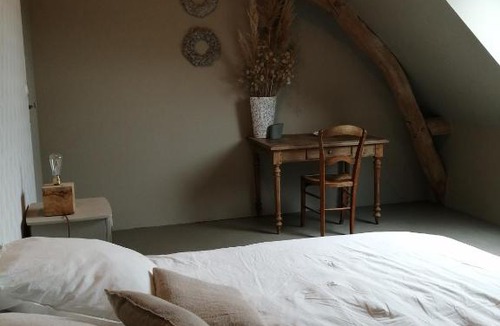 Epineu-le-Chevreuil House | Les chambres de balade au jardin
