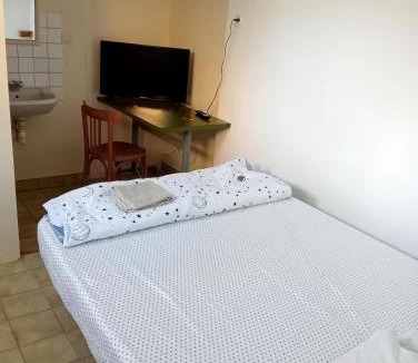 Pleslin-Trigavou House | Les Chambres Studios de Pleslin-Foucher