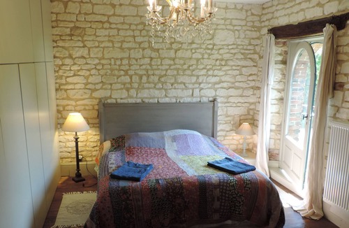 Saint-Aubin-Chateau-Neuf House | Les Champs Blancs (The White Fields)