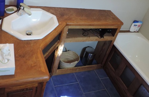 Saint-Aubin-Chateau-Neuf House | Les Champs Blancs (The White Fields)