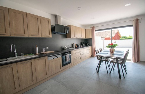 Creches-sur-Saone Villa | Les Chanterelles