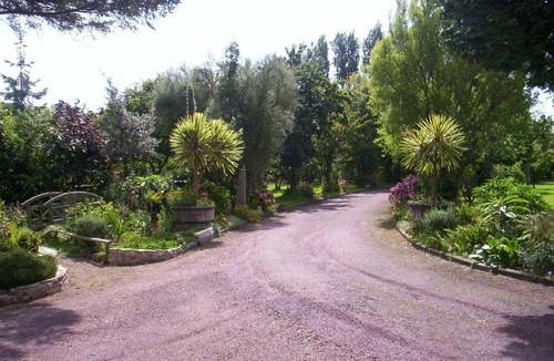 Crasville House | LES CHARMILLES