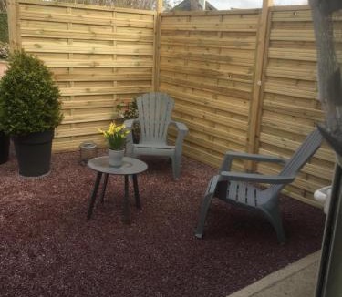 Quettehou Bed & Breakfast | Les Charmilles