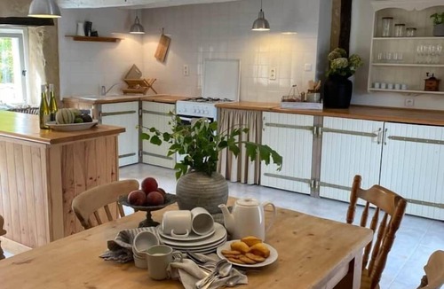 Salles-Lavalette House | Les Chauvins ensemble