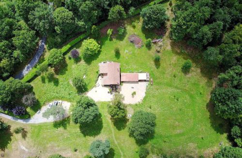 Saint-Leger-la-Montagne Hotel | Les Chenes