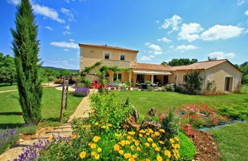 Veyrines-de-Domme Bed & Breakfast | Les Chenes Rouges