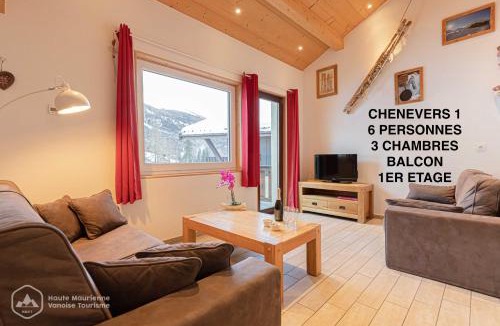 Lanslevillard Apartment | LES CHENEVERS