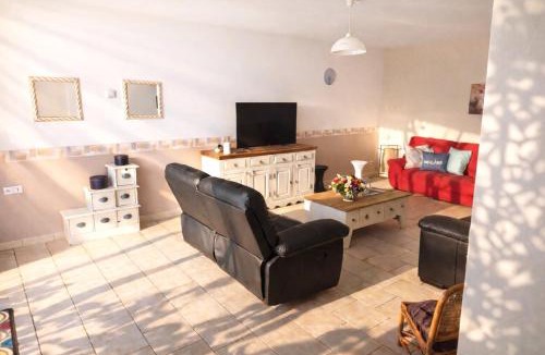 Perrusson House | LES CHESNEAUX
