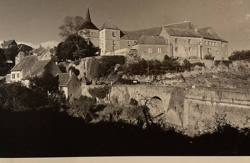 Saint-Benoit-du-Sault Bed & Breakfast | Les Chevaliers du PORTAIL