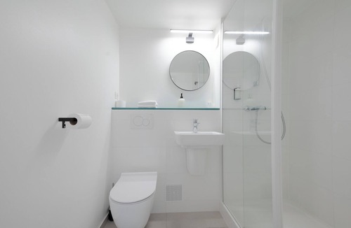 Villiers-le-Bacle Hotel | Les Chevaliers des Balances