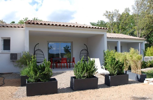 Baudinard-sur-Verdon Apartment | LES Cigales