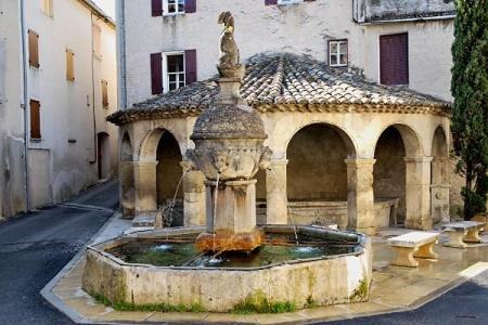 Mollans-sur-Ouveze Apartment | Les Cigales de Mollans