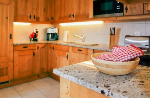 Saint-Pierre-de-Clages Apartment | Les Cimes Blanches 102 A by Interhome