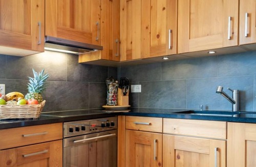 Saint-Pierre-de-Clages Apartment | Les Cimes Blanches B 401 by Interhome
