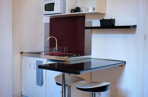 Bastide Saint-Louis Apartment | Les Cinq Lys