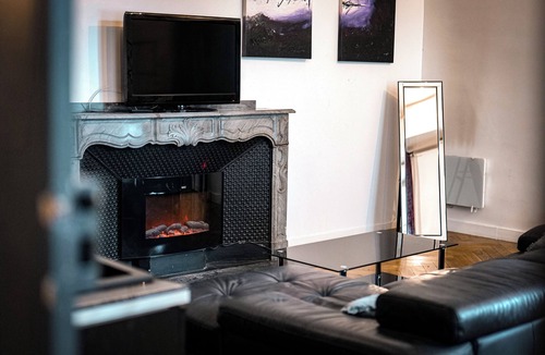 Bastide Saint-Louis Apartment | Les Cinq Lys