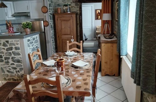 Ugine House | LES Clarines DE Mont-dessous
