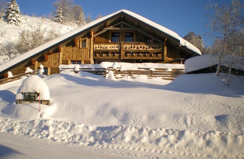 Mouthe Ski Chalet | Les Clarines