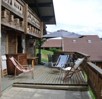 Mouthe Ski Chalet | Les Clarines