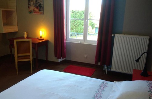 Neuville-de-Poitou Bed & Breakfast | Les Clos Bleus