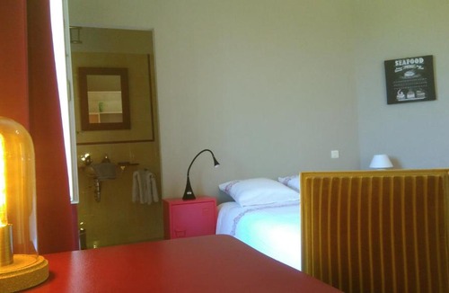 Neuville-de-Poitou Bed & Breakfast | Les Clos Bleus