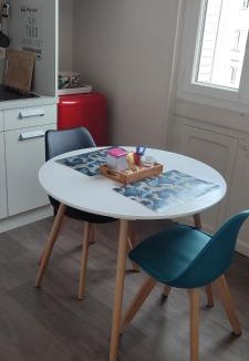 Republique Apartment | Les Cocons avec balcon