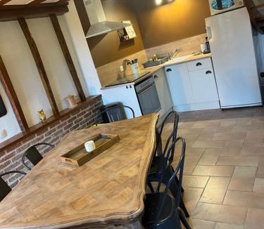 Auchy-au-Bois House | Les cohettes 2