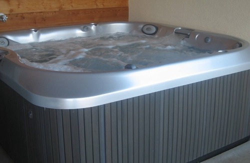 Vex Apartment | Les Collons 1800m - 4 Valleys - 3 Bed Luxury Ski Apt + Jacuzzi + WIFI, lift 50m