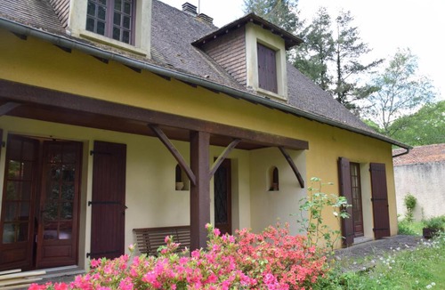 Saint-Estephe Bed & Breakfast | 'Les Comètes' B&B - Lacaujamet
