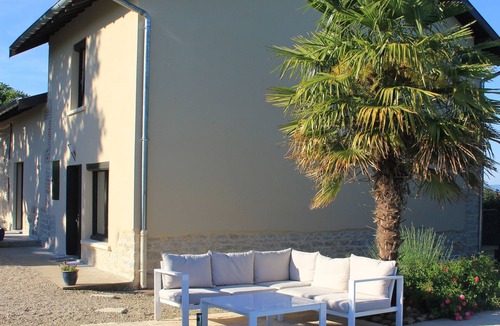 Saint-Remy House | Les Combes, pool and view between Bresse and Dombes