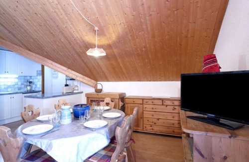 Les Contamines-Montjoie Apartment | Les Combettes D et E by Interhome