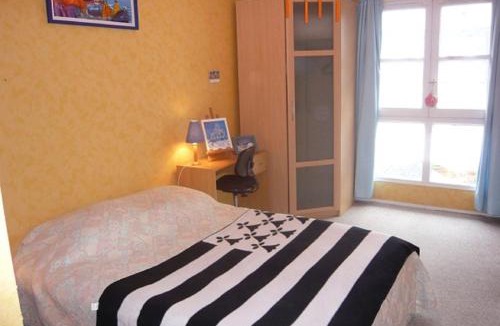 La Madeleine-Bellevue Apartment | Les Comptoirs