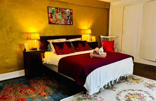 Fougax-et-Barrineuf Bed & Breakfast | Les Contes