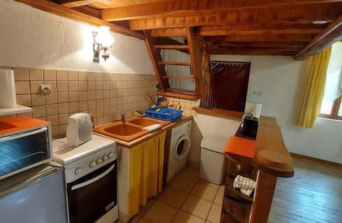 Saint-Julien-d'Arpaon Cottage | Les Copains à Bord - Estragon cottage