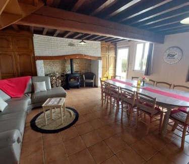 Lacres House | Les Coquelicots