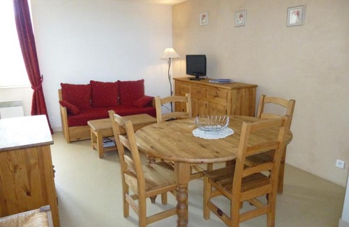 Lhommaize House | Les coquelicots