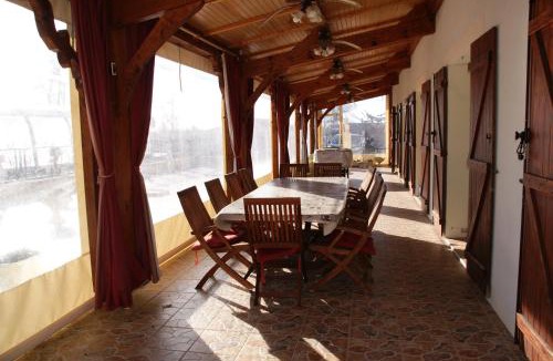 Pompejac House | Les Coquelicots