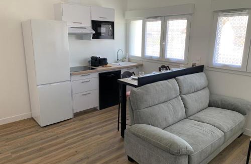 Vernon Apartment | Les Coquelicots
